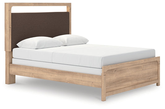 Kinlanni Queen Upholstered Panel Bed