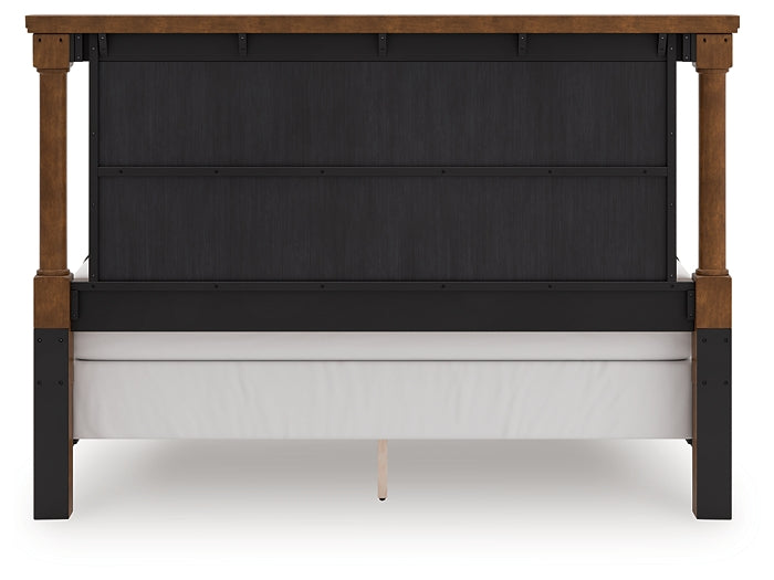 Rowlenstown California King Poster Bed with Mirrored Dresser