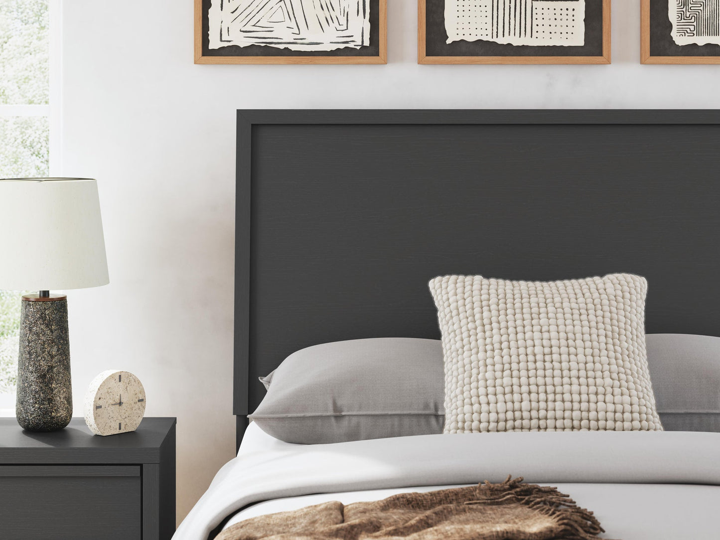 Ashley Express - Danziar Full Panel Bed