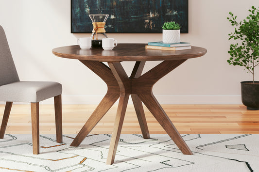 Ashley Express - Lyncott Round Dining Room Table